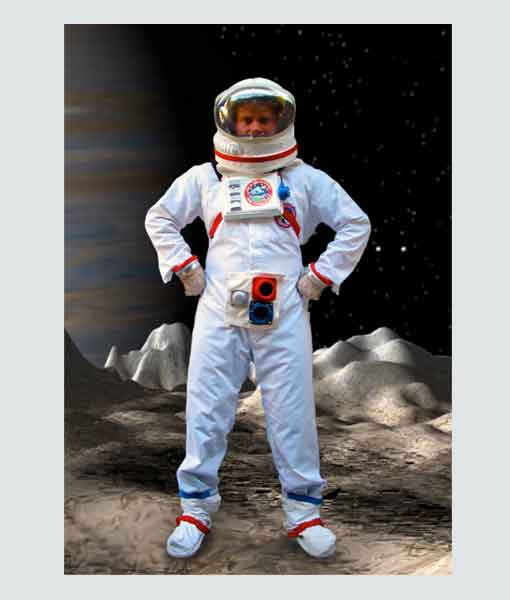 Astronaut thumbnail 2